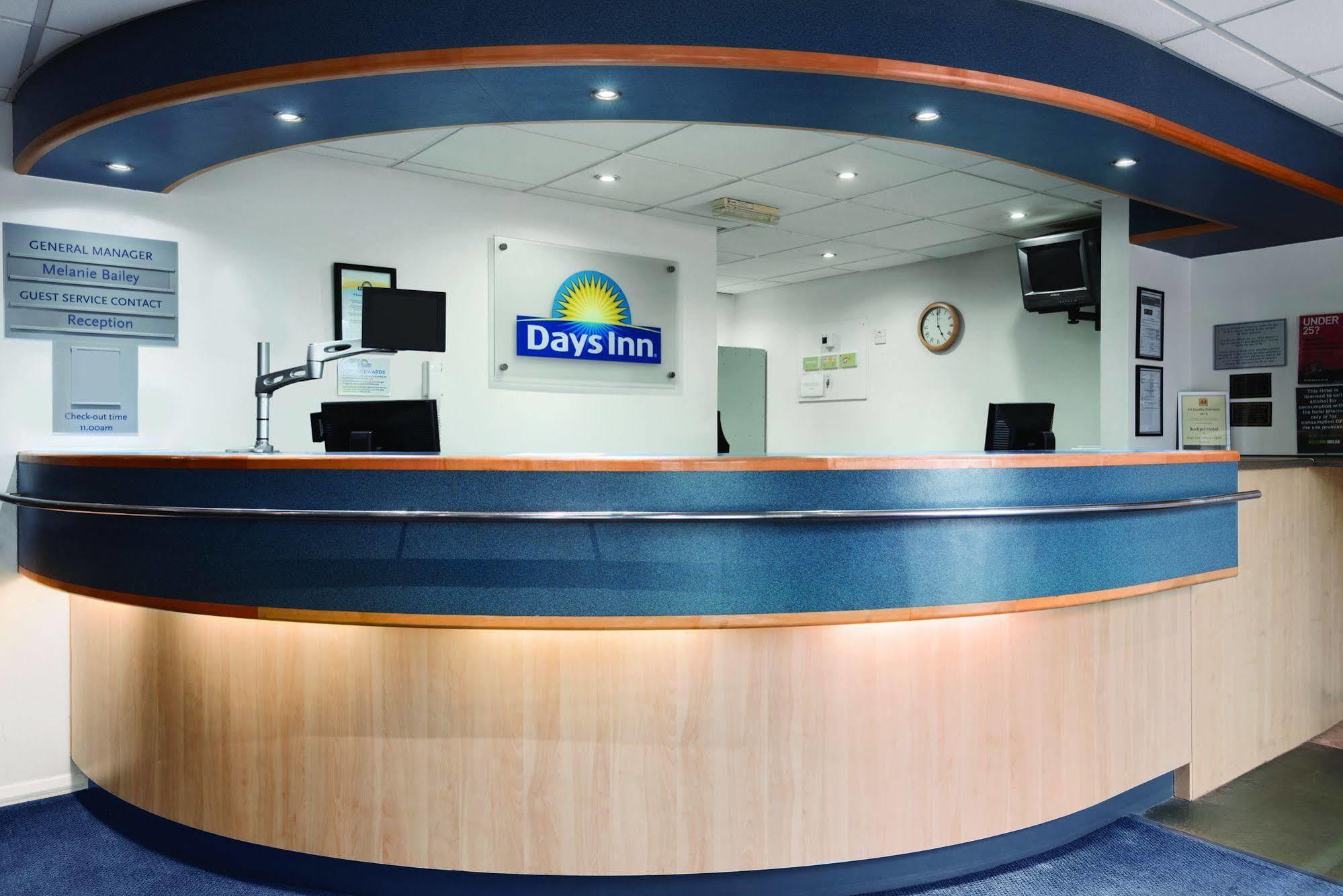 Days Inn By Wyndham Telford Ironbridge Exterior photo